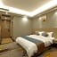 Five Rams City Hotel