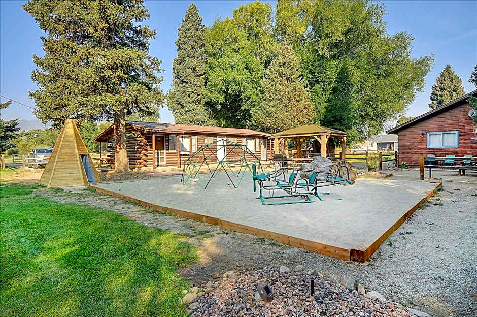 Vista Court Cabins & Lodge