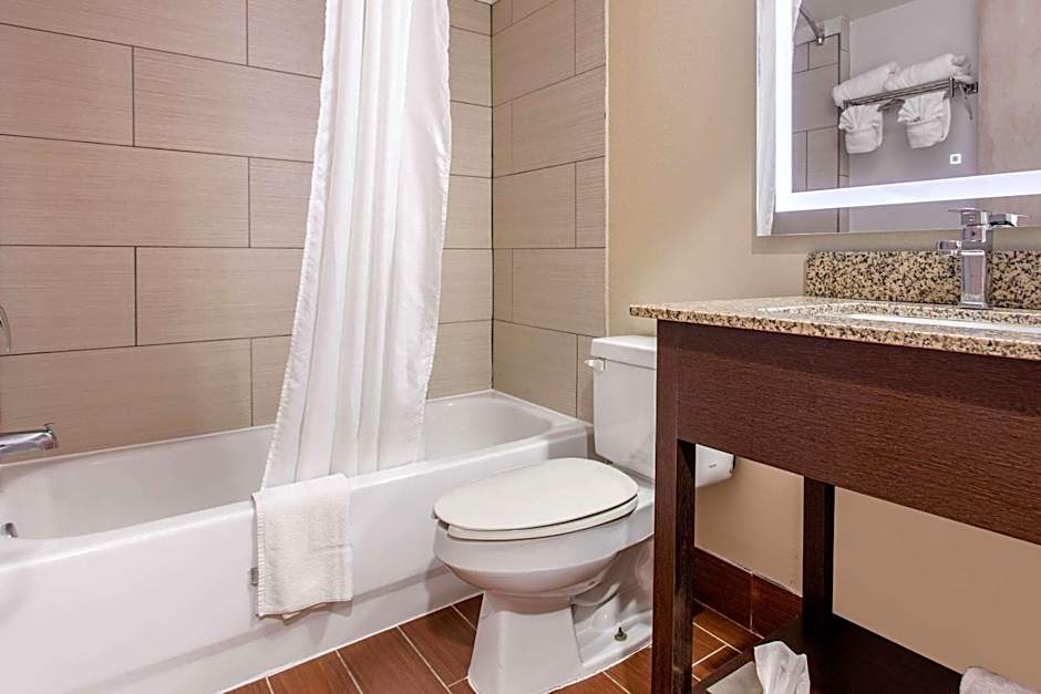 Quality Inn & Suites Myrtle Beach near Outlets