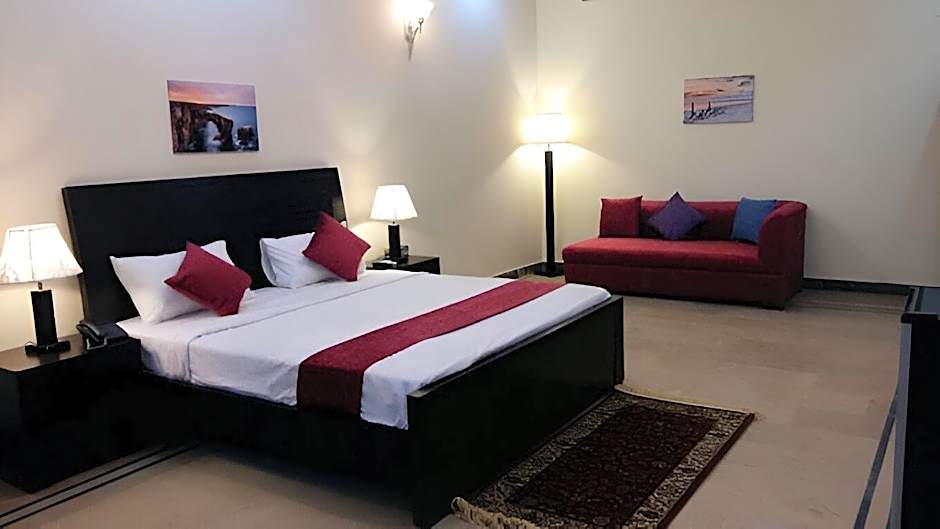 Serene Residence – Islamabad, OH