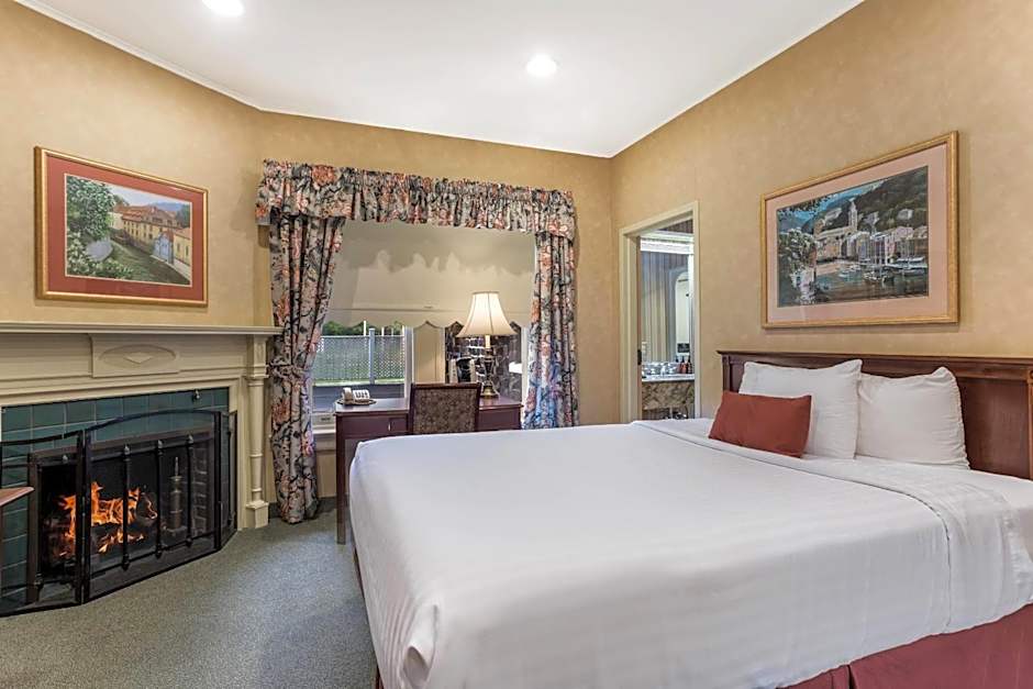 Traditions Hotel & Spa Johnson City - Binghamton, an Ascend Collection Hotel