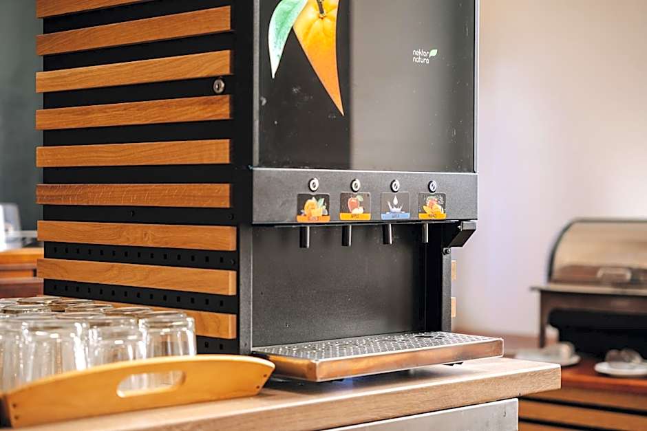 Hotel Praga 1885 by Wagnerstays