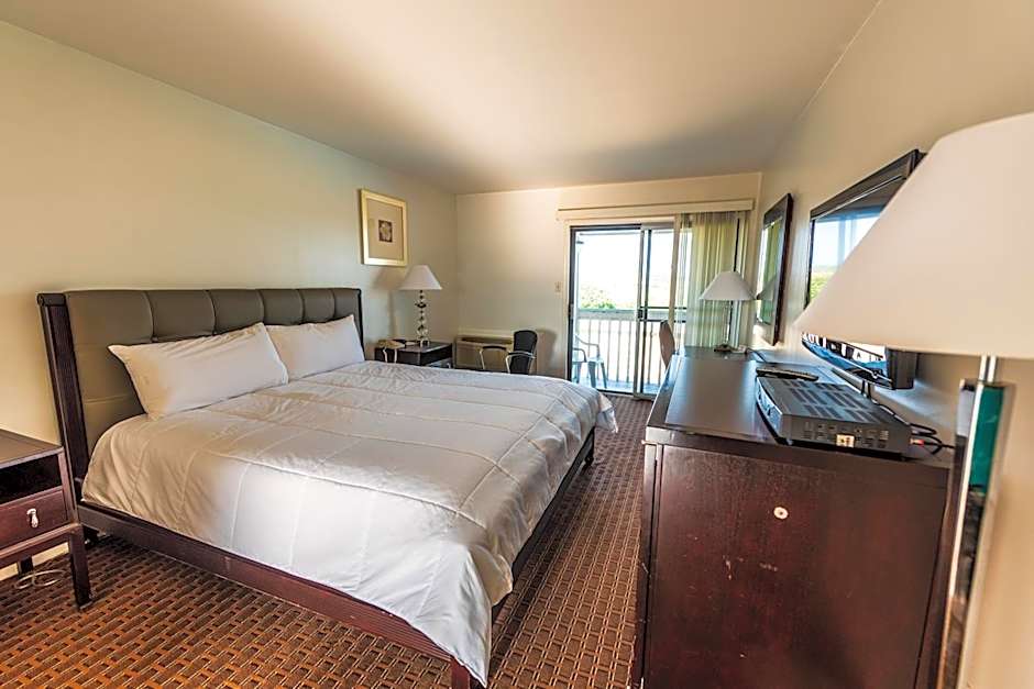 Rodeway Inn at Somers Cove Marina