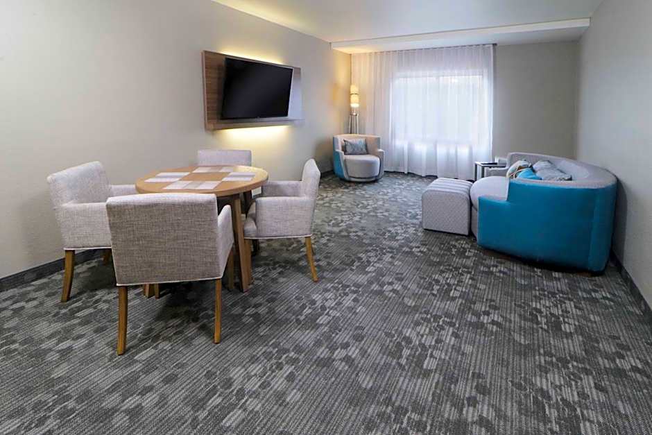 Courtyard by Marriott Monterrey Airport