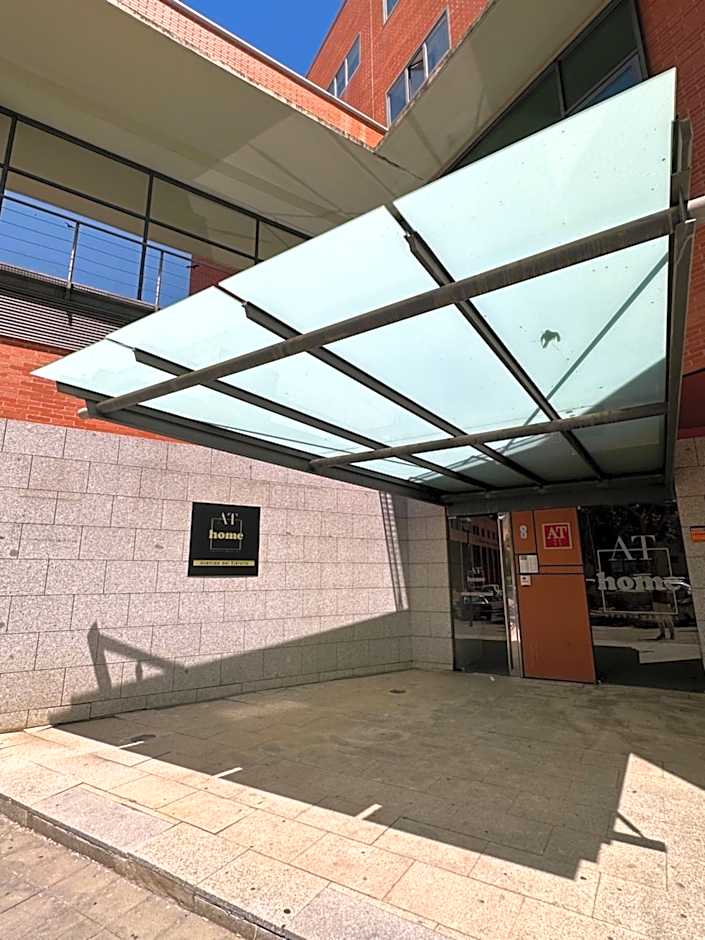 AT home Avenida del Ejercito