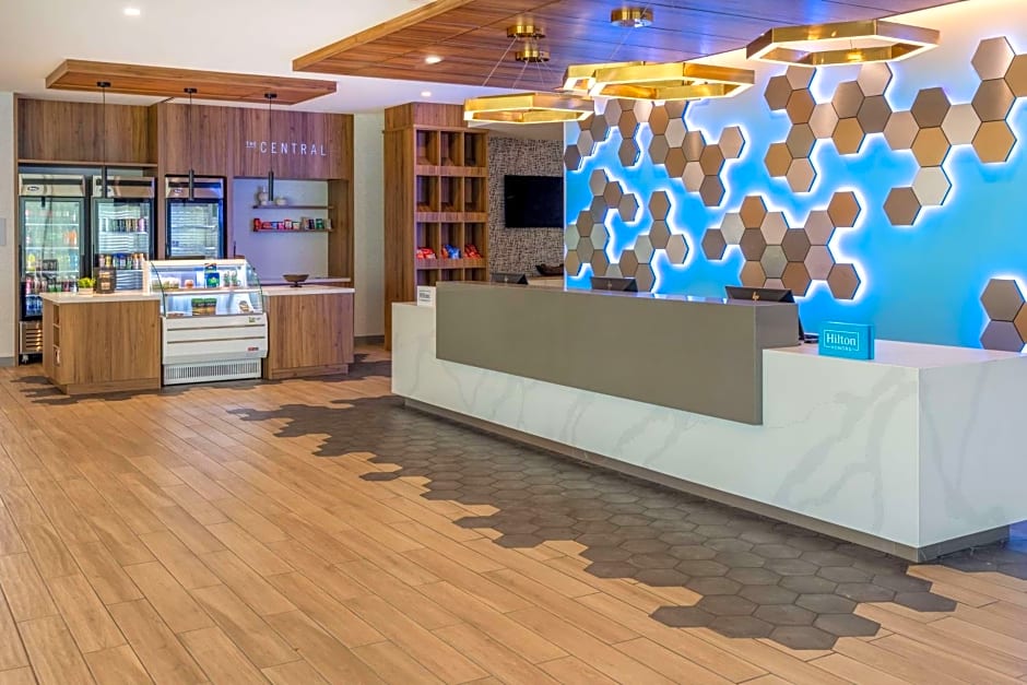 Tru by Hilton Pensacola Airport Medical Center