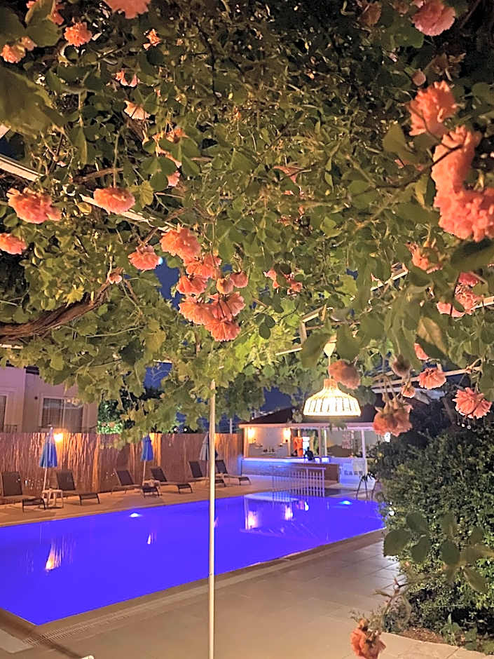 Cennet Hotel