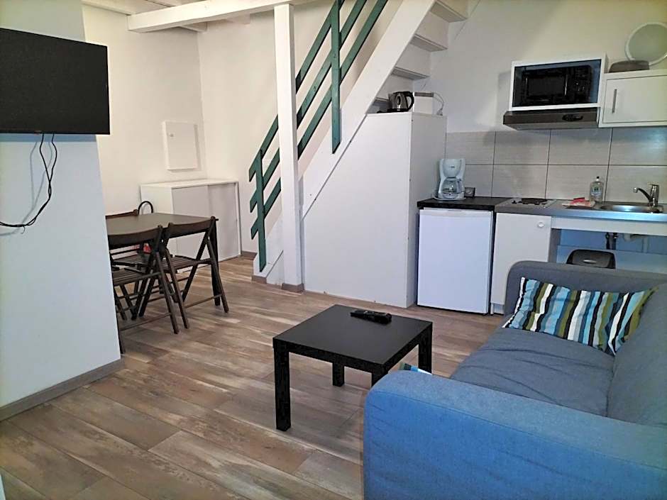Appart'Hôtel Les ACACIAS courte et longue durée