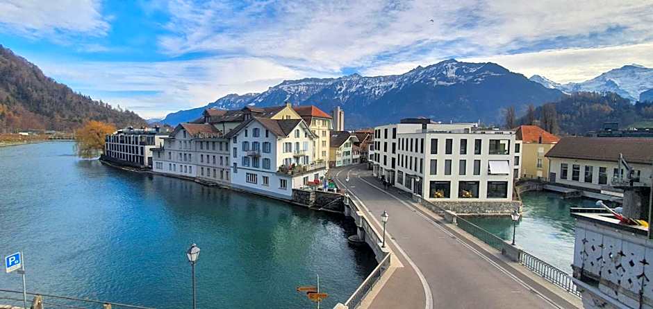 The Aarburg Hotel & Café