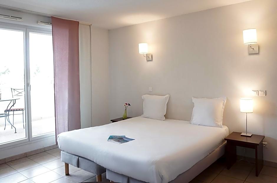 Comfort Aparthotel Six-Fours