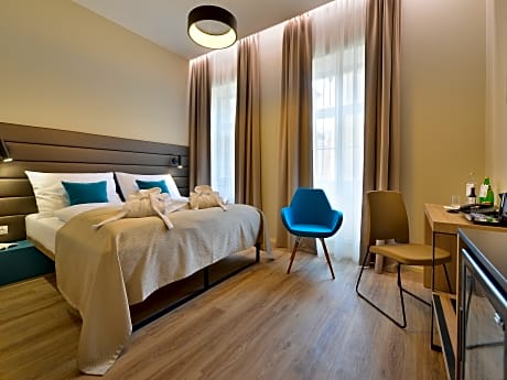 DOUBLE OR TWIN STANDARD