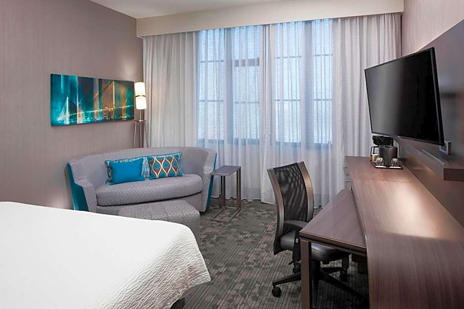 Courtyard by Marriott Omaha Downtown/Old Market Area