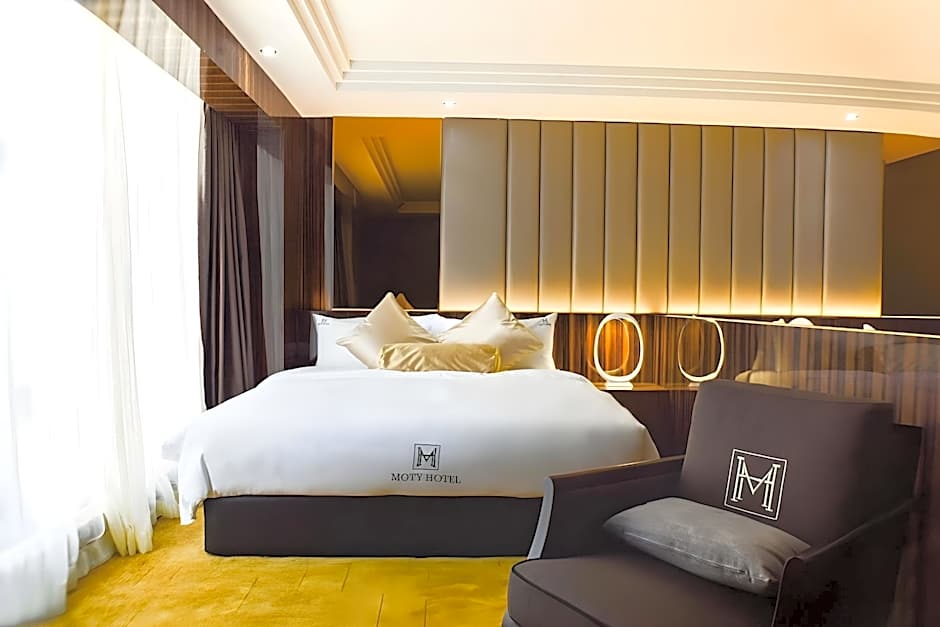 Moty Hotel