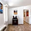 Travelodge by Wyndham Lansing