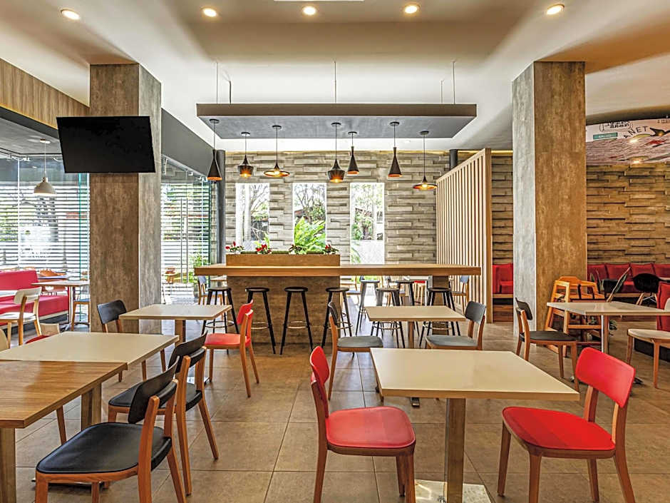 Ibis Merida