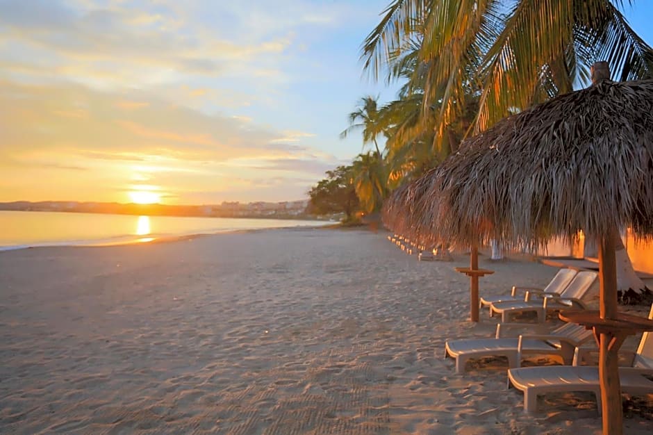 Vista Vallarta All Suites On The Beach
