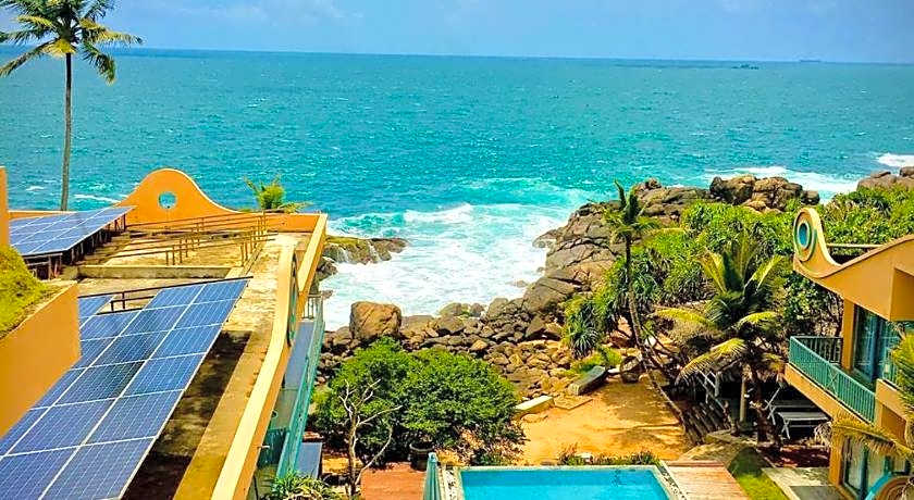 Thaproban Pavilion Waves Unawatuna