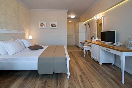 Double Room with Balcony and a Partial Sea View ( 2 Adults + 0 Children)