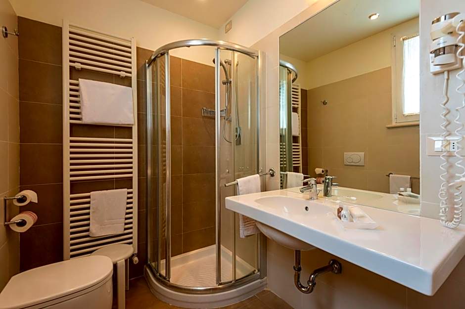 Accademia Hotel