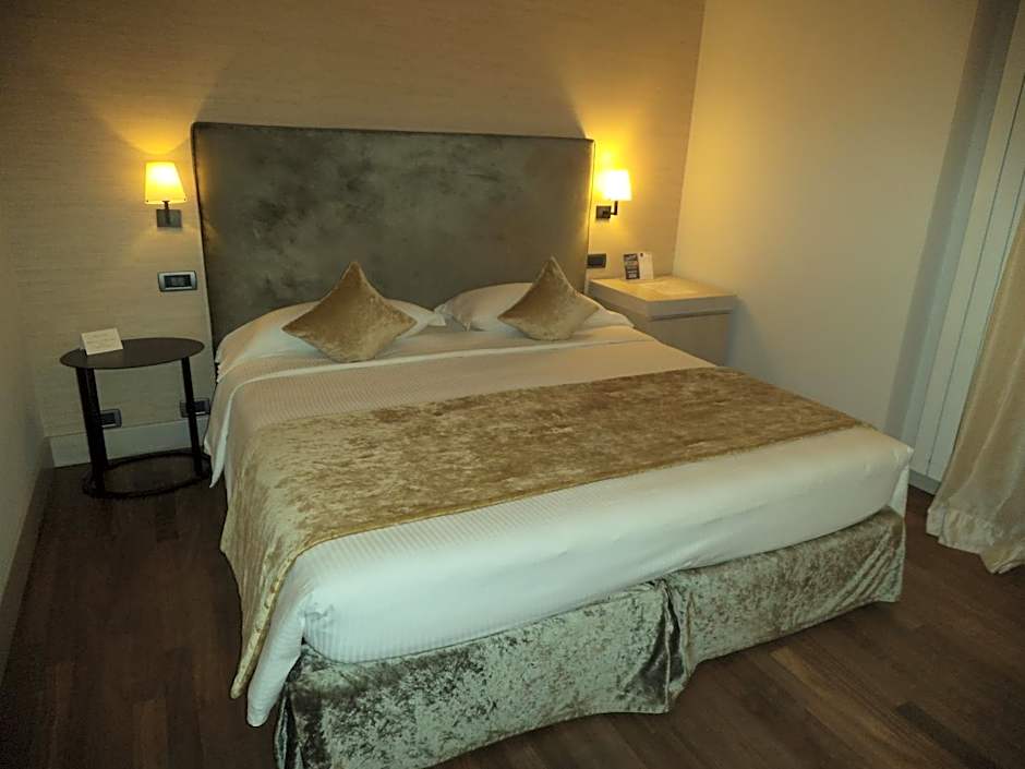 Hotel Ariston & Apartments