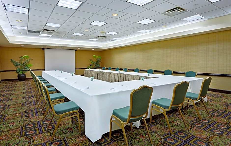 Embassy Suites By Hilton Hotel Parsippany