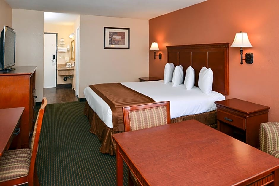 Americas Best Value Inn & Suites Bakersfield E
