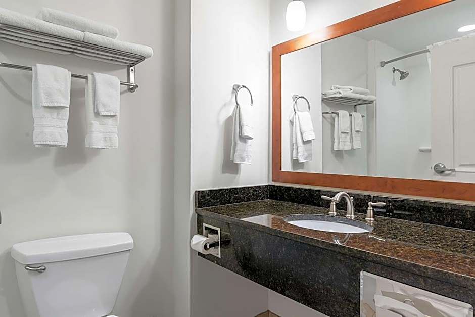 Best Western Plus Westgate Inn & Suites