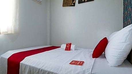 Single Room with Shared Bathroom