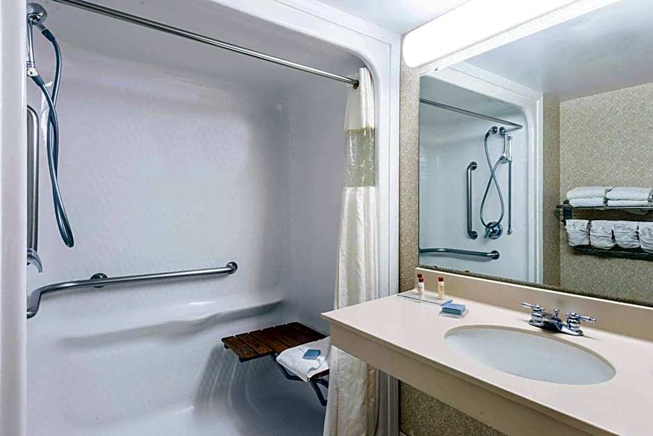 Wingate by Wyndham Indianapolis Airport-Rockville Rd.
