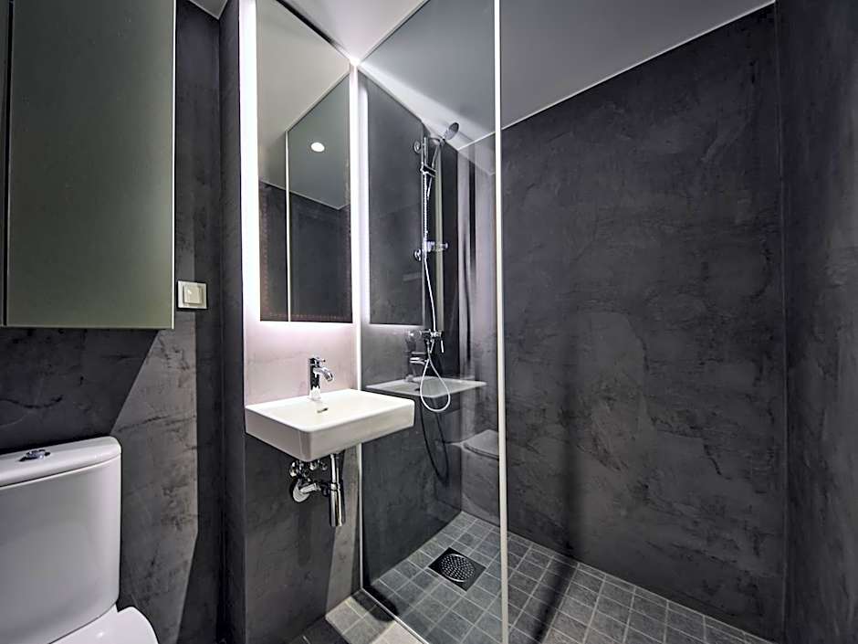 Campus House by Larsen