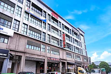 OYO 444 KL Empire Hotel