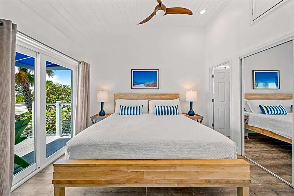 Photo 1 of 7 of Deluxe 1 King Bed Suite