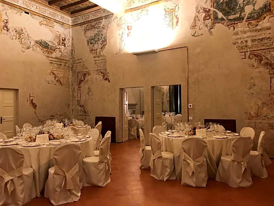 Cà Uberti Palace Hotel, MantegnaHotels