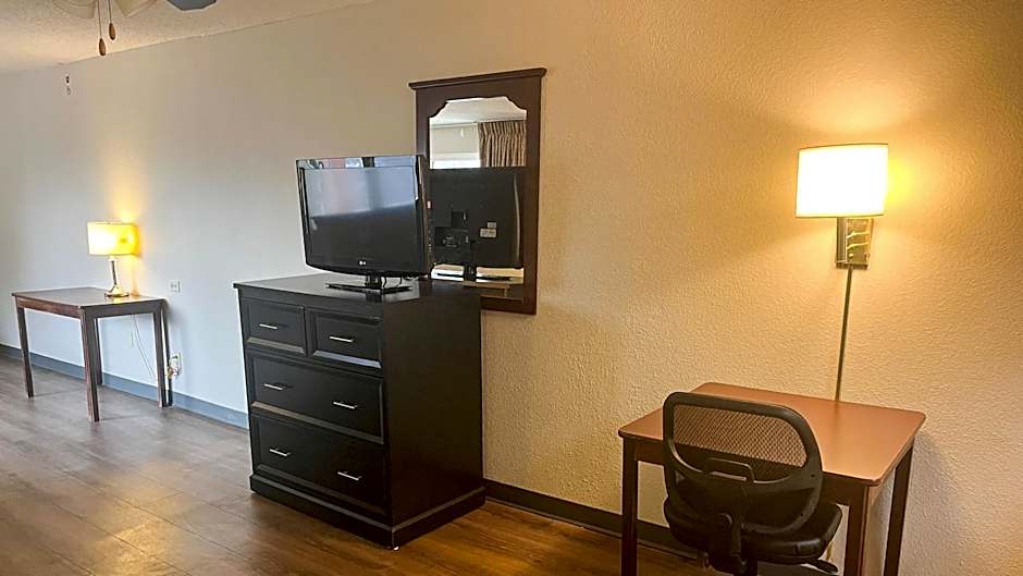 Studio 6 Chantilly VA Washington Dulles Airport