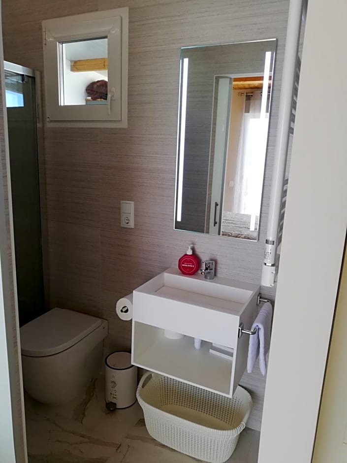 Nueva suite jacuzzi relax beach & mountain