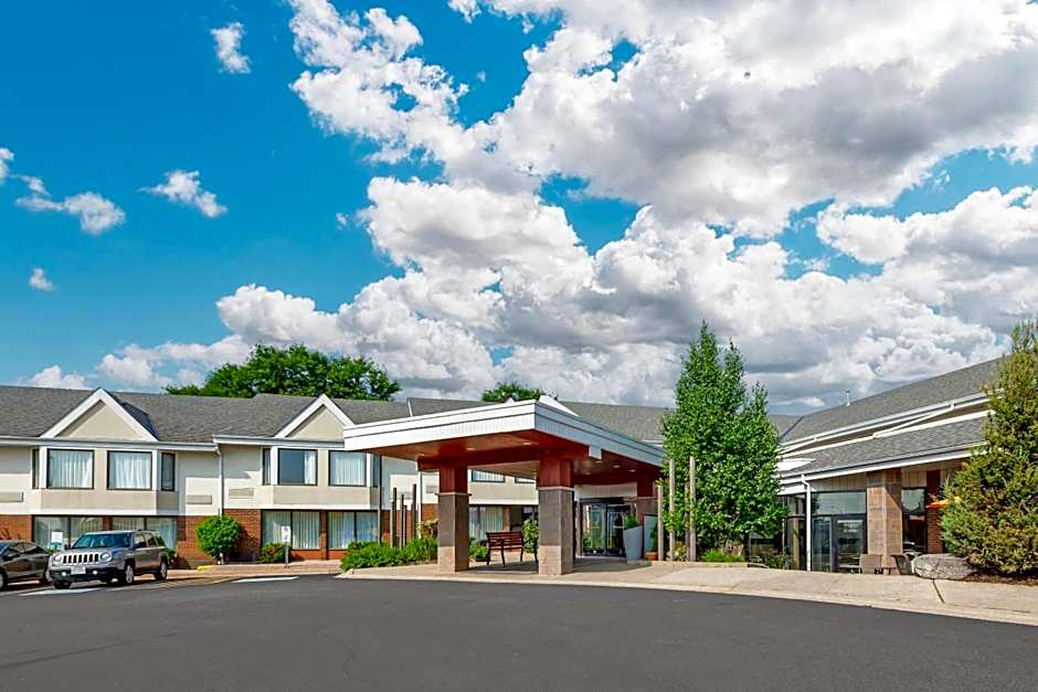 Quality Inn & Suites Brampton