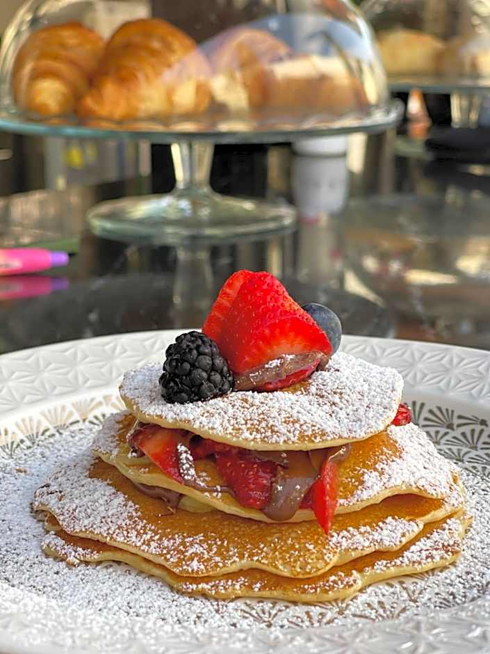 TenSuites - Adults Only