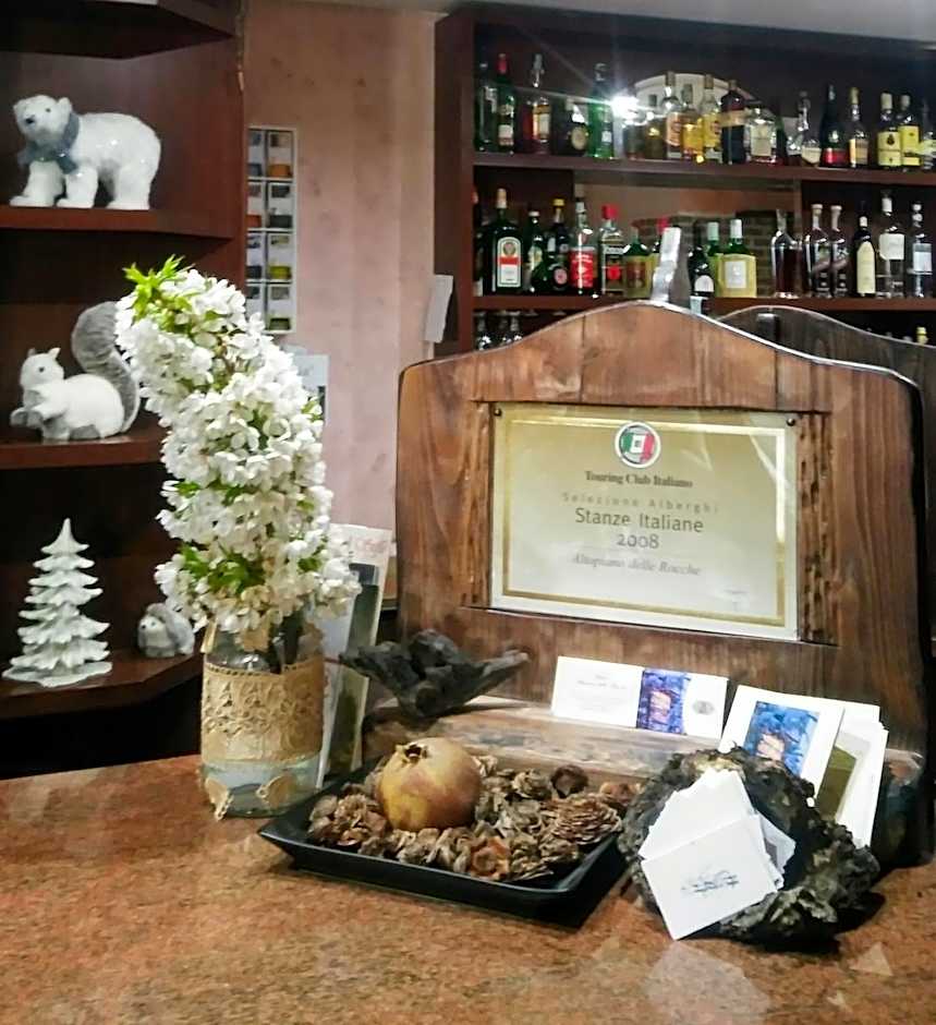 Hotel Altopiano Delle Rocche