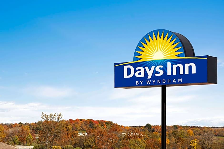 Days Inn by Wyndham Hillsboro