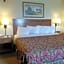 Madelia Hotel & Suites