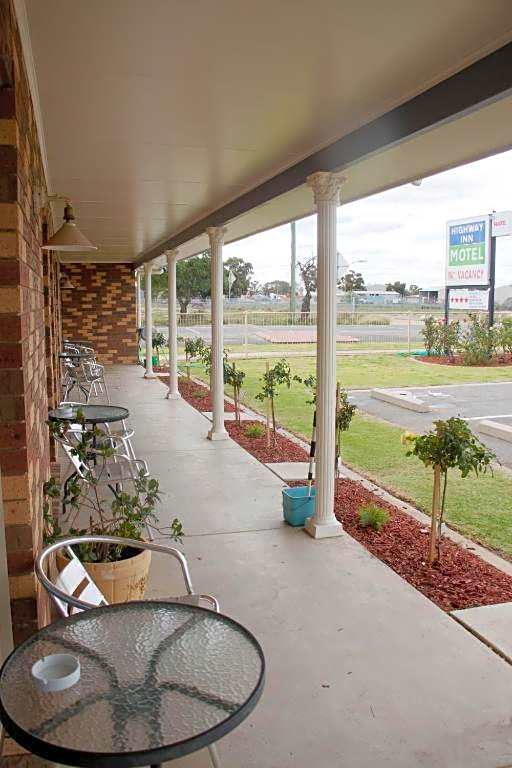 Highway Inn Motel