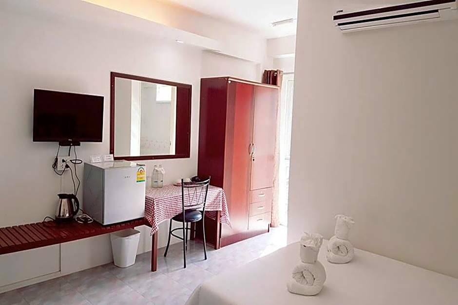 Hotel De Ratt Phuket