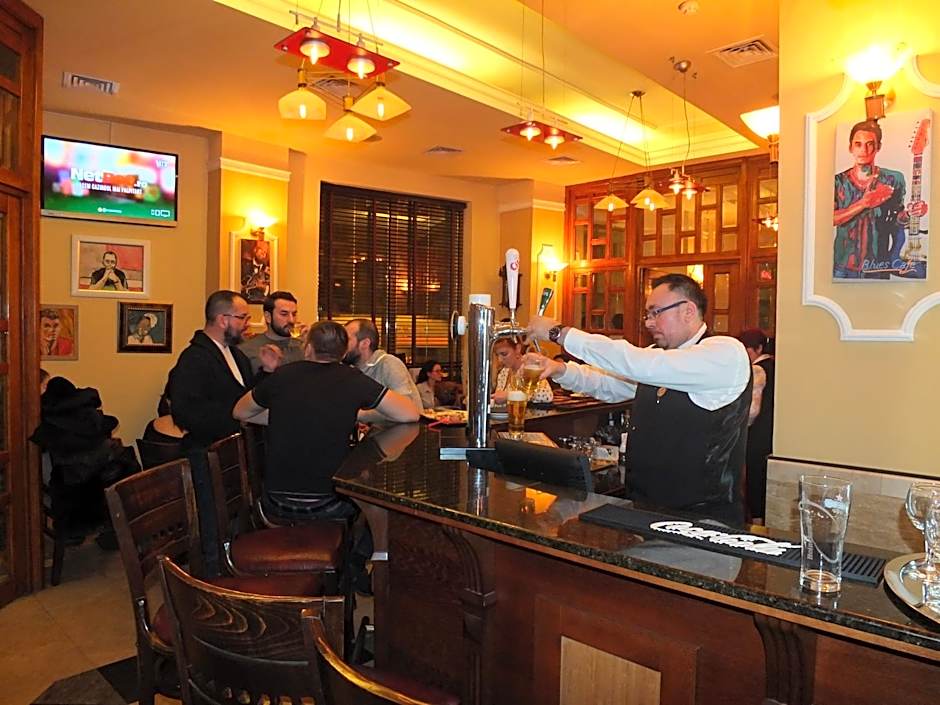 Central Hotel