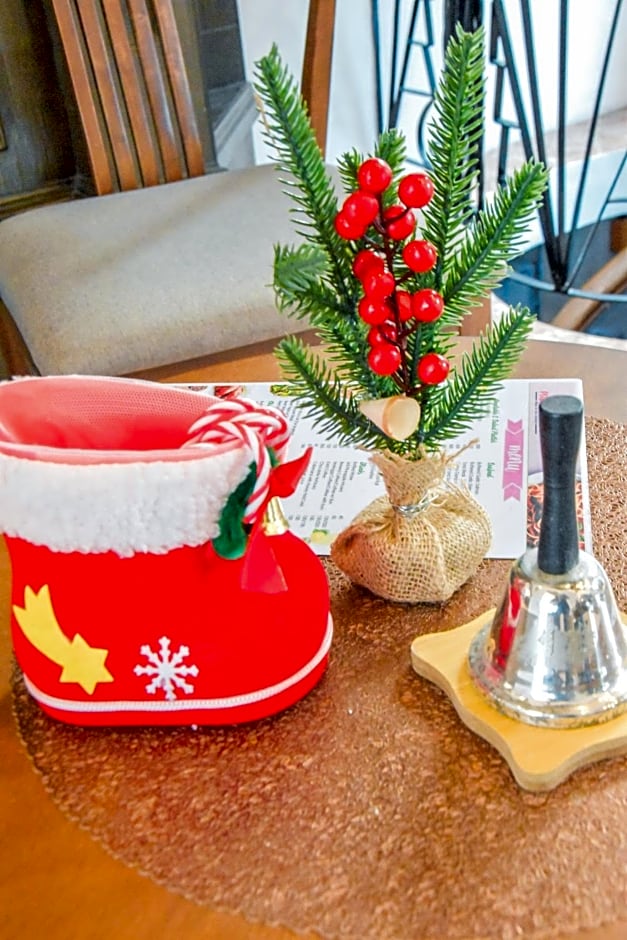 El Castillo Bed and Breakfast