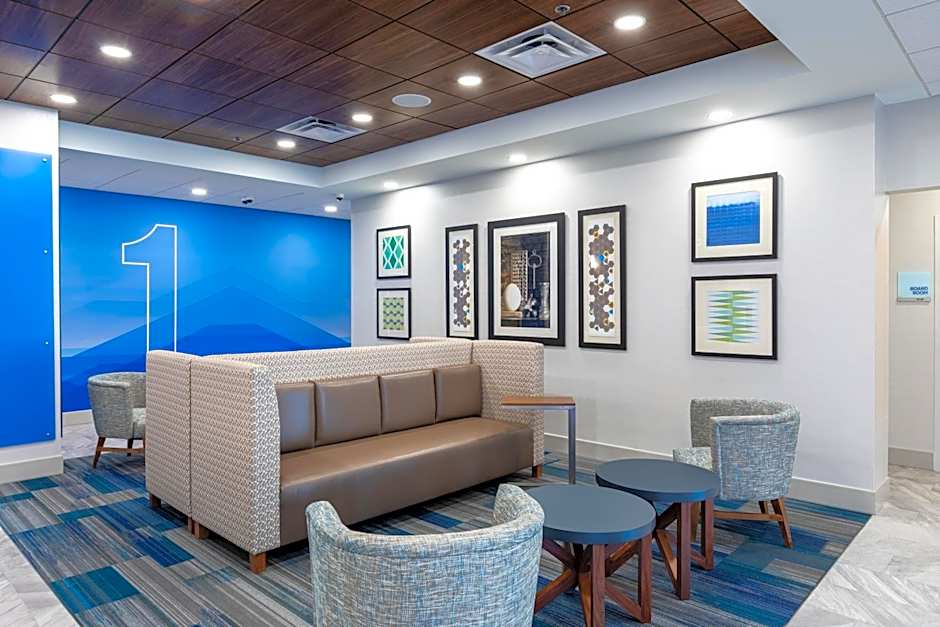 Holiday Inn Express & Suites Asheville Downtown By IHG