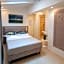 Leone Hotel