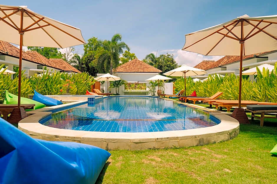 Nomada Villas - Giant Pool - Private Kitchen - Free Gym Access - Up to 40Mbps WiFi