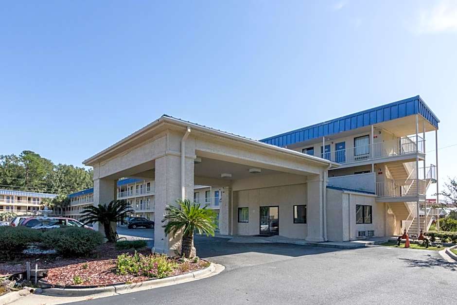 Motel 6-Pooler, GA - Savannah Airport