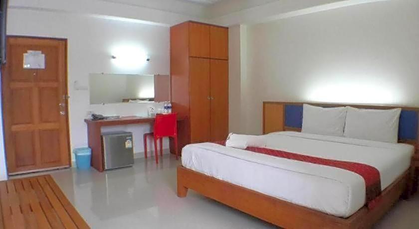 J2 Hotel