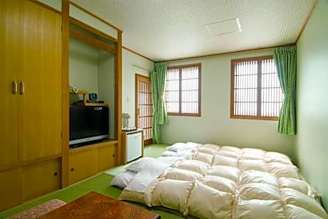 Economy Japanese-Style Quadruple Room - Non-Smoking